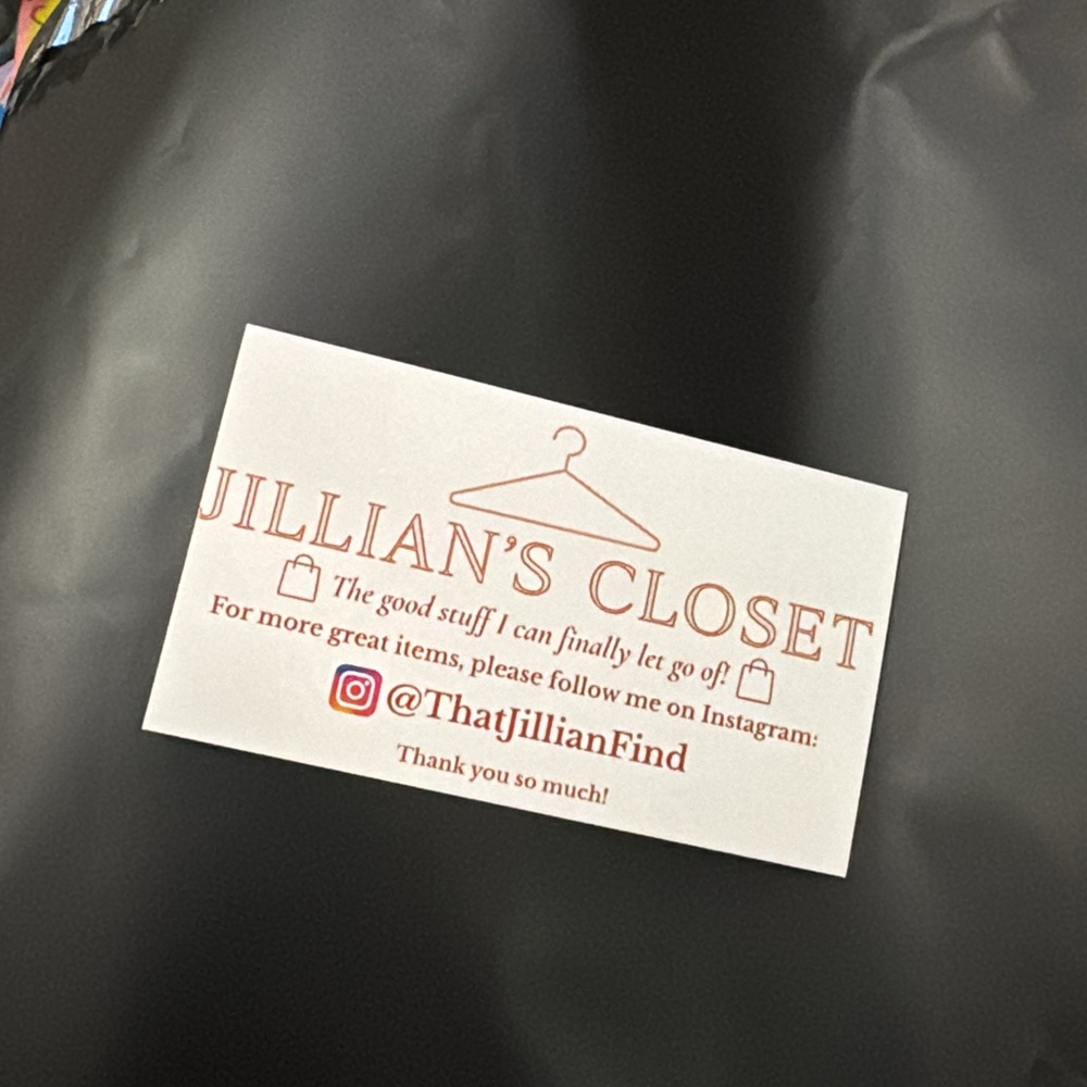 Go follow @ThatJillianFind on Instagram!
